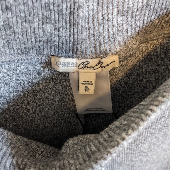 Express One Eleven Gray Flare Comfy Pants, size XL - Picture 5 of 5